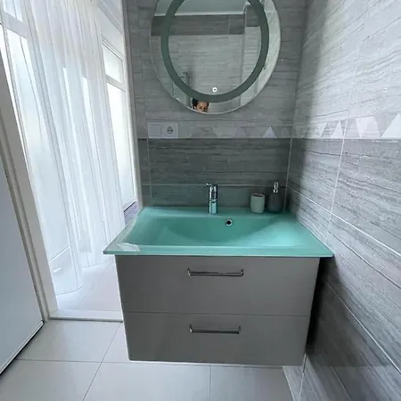 Lodenica * Piest'any