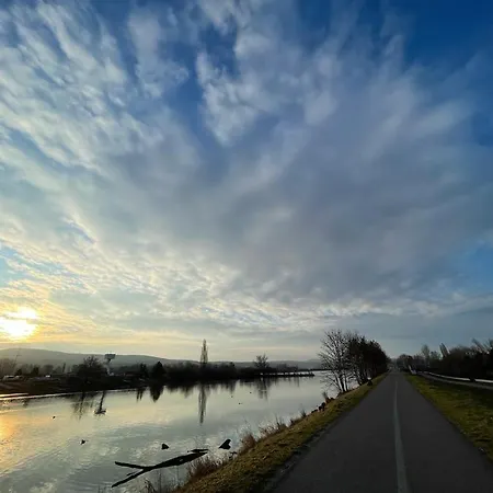 Lodenica アパート ピエシュチャニ