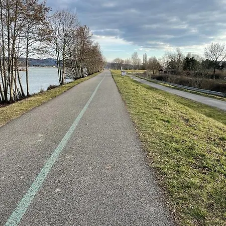 Lodenica アパート ピエシュチャニ