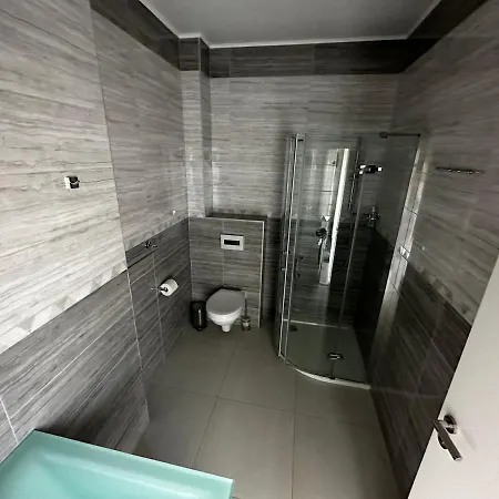 Lodenica Apartamento